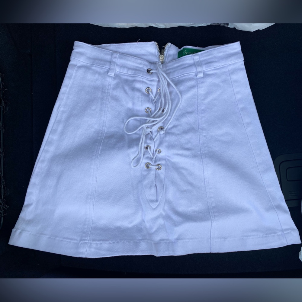 White Lace-Up Women's Skirt